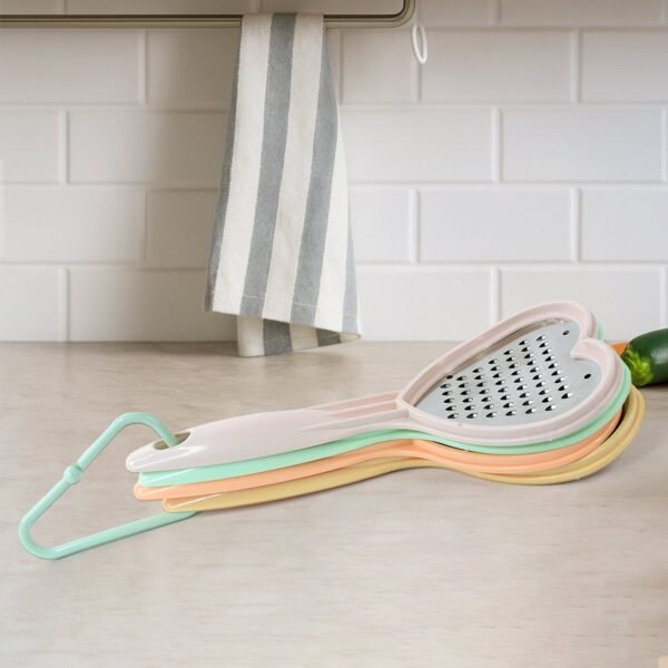 05_4a928160-8ed1-4025-af37-3a287a6e9969.jpg Heart Grater Set and Heart Grater Slicer Used for Grating and Slicing of Fruits, vegetables