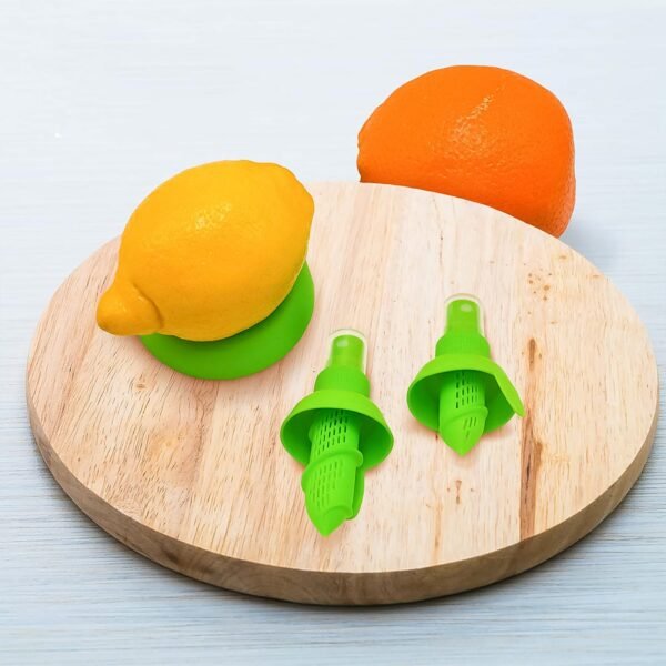 05_5aa8948b-1bc2-481e-87fd-b353889efcf2.jpg Creative Lemon Sprayer Fruit Juice Citrus Lime Juicer (3 Pcs Set)