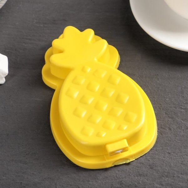 05_679e39e3-ba98-49ce-8869-011e6fe9baa3.jpg Pineapple Shape sicle Molds - Silicone Ice Candy Cream Mould, DIY Ice Kitchen tool