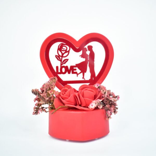 05_7e749a70-682d-451d-ad18-efef11444f73.jpg Romantic Heart-Shaped Love Couple Decorative Showpiece with Rose Base (1 Pc)