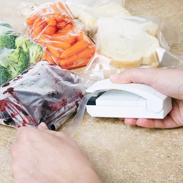 Mini Portable Super Sealer – Handy Plastic Bag Sealing Machine for Household Use