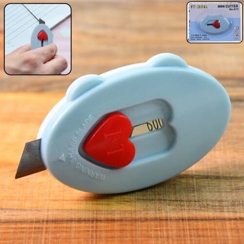 05_ea2231d0-f3f7-4f79-bb31-9801c15c753b.jpg Mini Utility Cutter / Knife with Heart-Shaped Safety Lock (1 Pc)