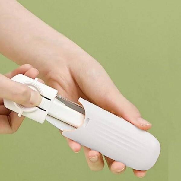 05_f0517ea8-dc0e-43a8-a3a0-8e9565a85856.jpg Dual-Use Knife and Peeler, 2-in-1 Stainless Steel Blades Wiith case (1 Pc)