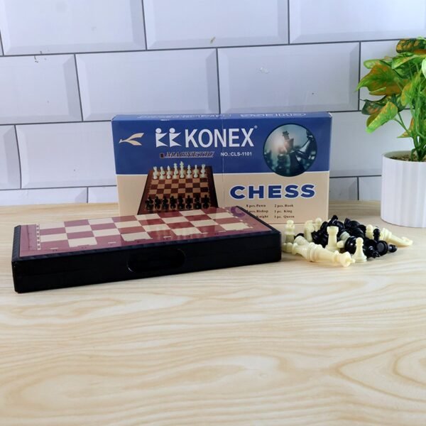 Foldable Magnetic Chess Board Game Set (24 x 24 Cm)
