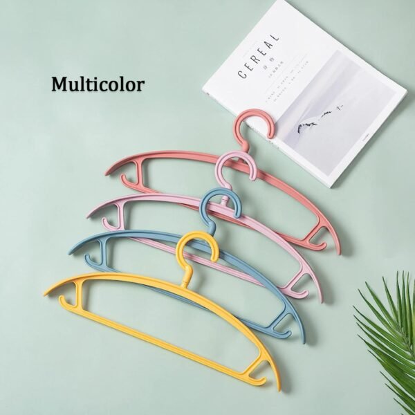 Plastic Clothes Hangers, Slim & Durable Space-Saving Hangers (10 Pack)