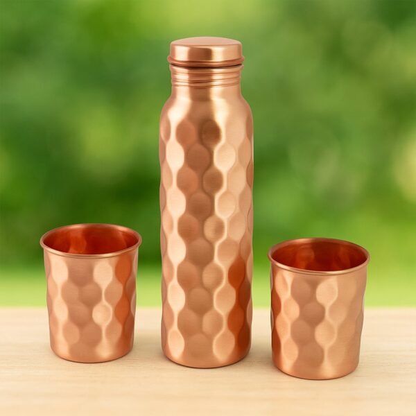 06_495d1813-ce3e-4feb-b970-e114c41500fb.jpg Diamond Cut Copper Water Bottle 2 Glasses with Gift Box (3 Pcs Set)