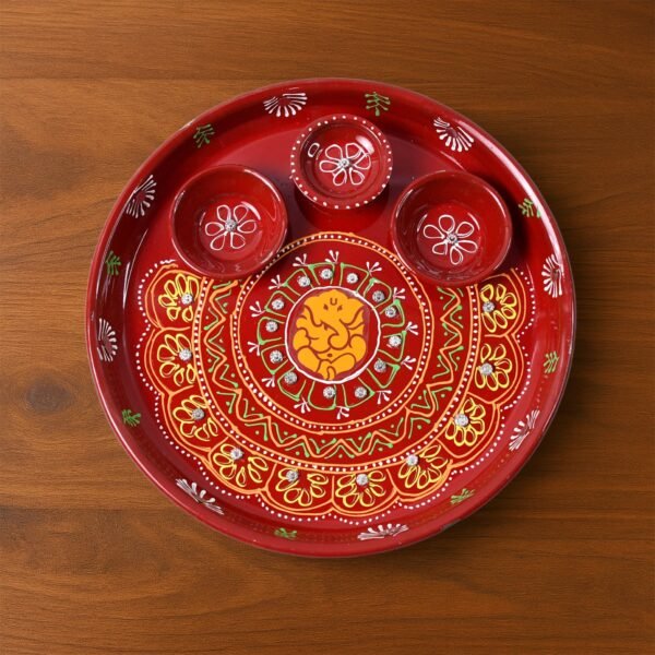 06_8bbce5b0-c337-4c32-abd3-4b58e56b8d7e.jpg Hand-Painted Decorative Pooja Thali with Ganesha Motif and Diyas