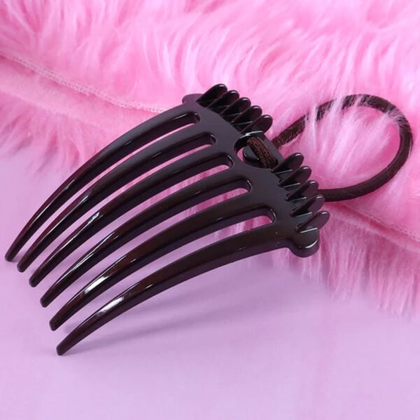 06_Comb_2f5e88f4-bf38-448f-85ea-943de295ff41.jpg Volumizing Hair Bun Comb Clip (1 Pc)