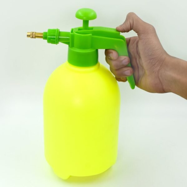 06_a7734c79-2bfd-47bf-b1ca-10707c84a738.jpg 2L FF Garden Sprayer for Sprinkling and Showering in Gardens and Parks