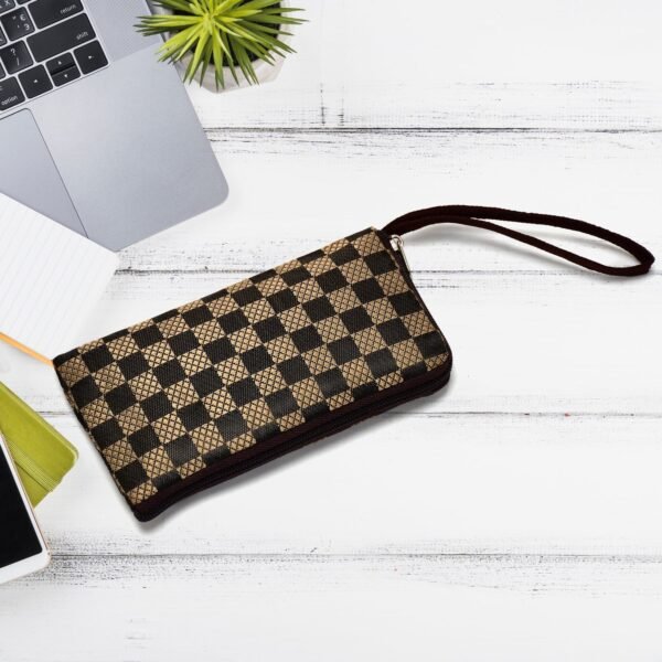 06_c5d07a6f-27d3-4a39-a7c3-6fc8e9681950.jpg Reusable Multipurpose Washable Women's Pouch with Zip (Mix Design / Mix Size)