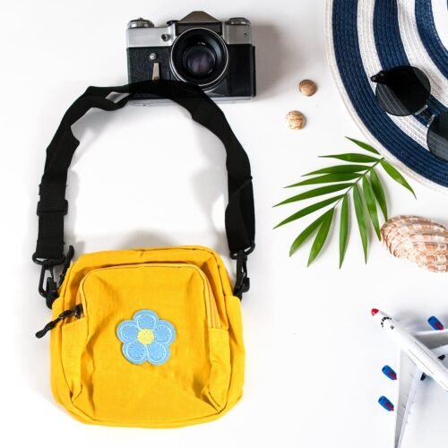 06_cd8270a7-8294-4e3c-aec2-d8a7d4b49be2.jpg Solid Color Shoulder Crossbody Bag – Trendy Small Square Bag for Students