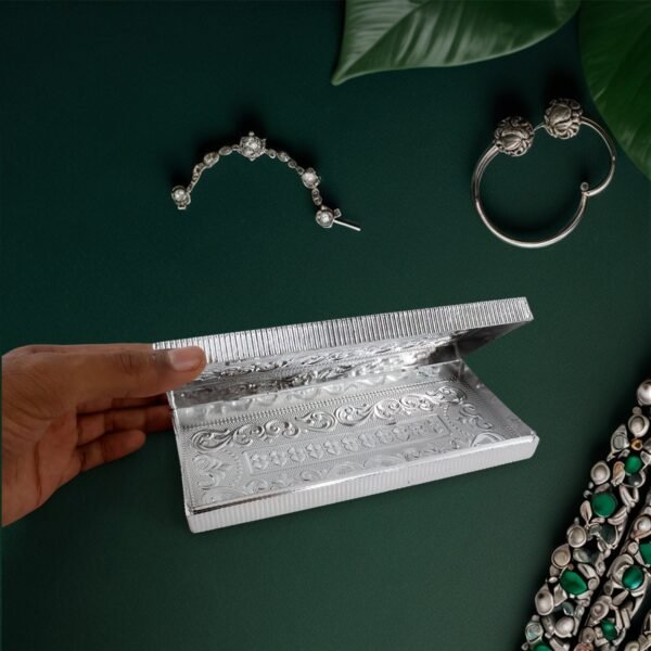 06_d29e8895-5ba9-487a-8f59-868c033e41a5.jpg Multipurpose Rectangular Shaped Decorative Designer Gifting Cash Box (1 Pc / 20×9 Cm)