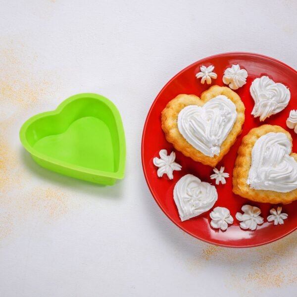 Heart-Shaped Silicone Cake Mold – Baking Tools & Bakeware (Pack of 6)