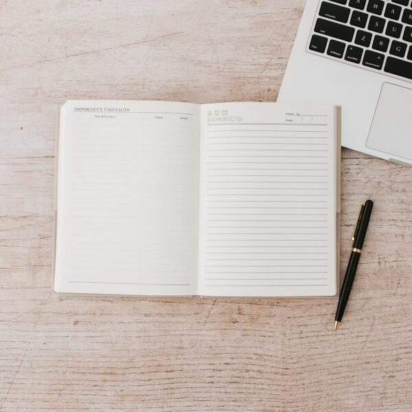 06_notebook.jpg Hardbound Diary & Notebook (1 Pc / 100 Pages / 240x180mm)