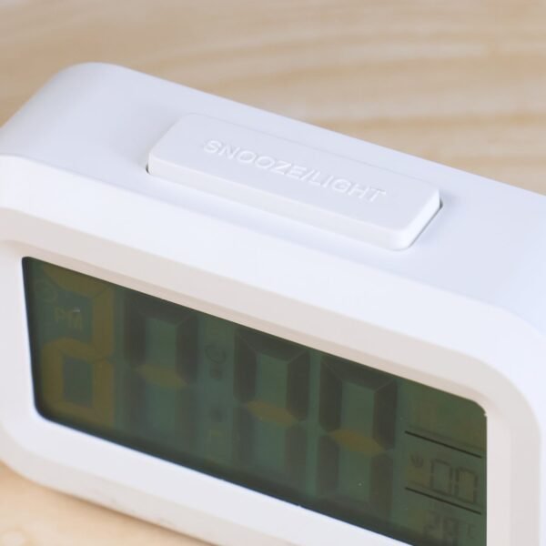 06_watch.jpg Modern Digital LED Alarm Mini Clock (1 Pc)
