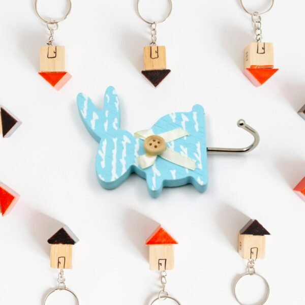 07_2d024b16-2cf2-4f99-9804-8a20e6c6968b.jpg Bunny Adhesive Wall Sticky Hook – Strong Hook for Office, Bathroom & Home (1 Pc)