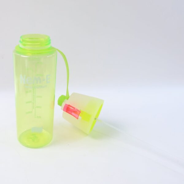 Plastic Sports Water Bottle – Dual Function with Built-In Mist Spray (600 ML)