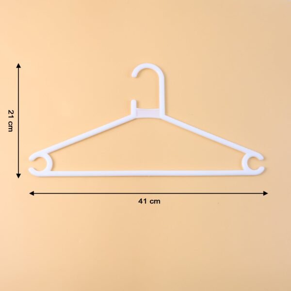 Plastic Clothes Hangers – Set of 6