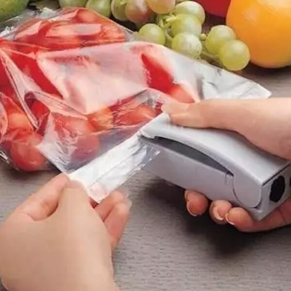 Mini Portable Super Sealer – Handy Plastic Bag Sealing Machine for Household Use