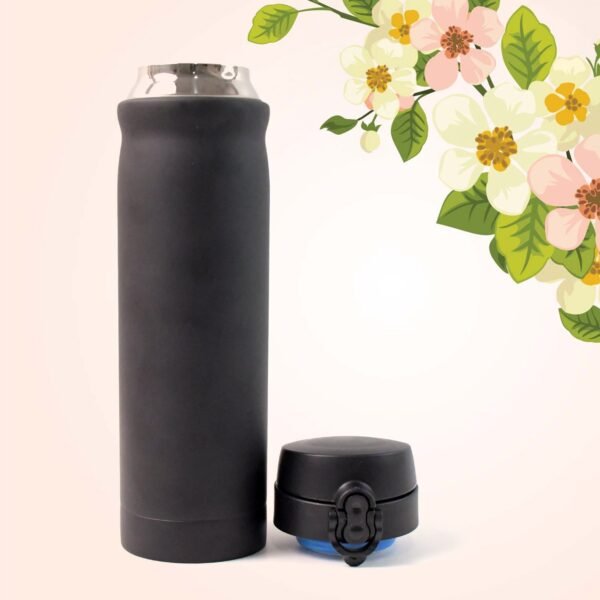 09_b79c9f76-8c0a-4406-94f2-d82001632ae2.jpg Stainless Steel Vacuum Thermal Insulation Water Bottle (500ml)