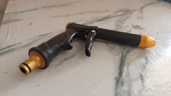 0bcf217f-b1de-4346-baa0-1672f0a0f55a.jpg Water Spray Gun for Car Wash & Gardening (Multi-Mode, Brass)