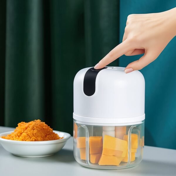 10344.jpg Wireless USB Rechargeable Mini Electric Garlic Machine / Chopper 3 Blades (300Ml)