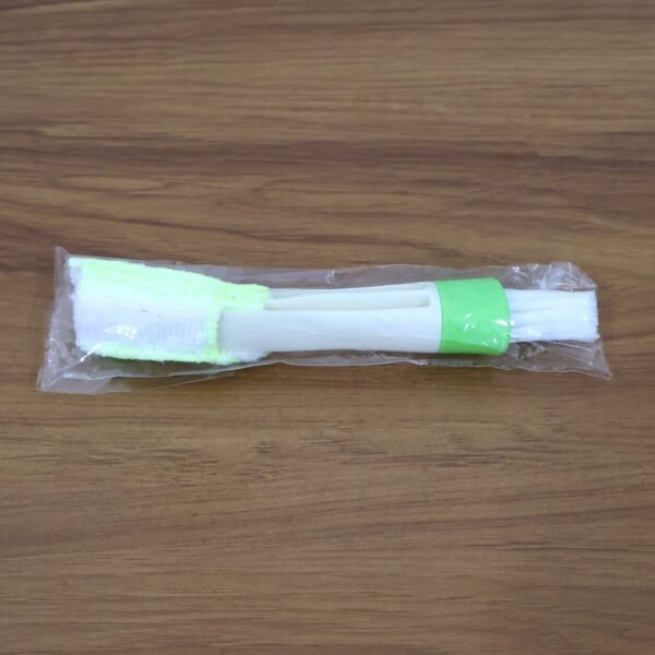 10_b7444636-23e4-4af4-9ecb-f23be6299ead.jpg 3-in-1 Blind, AC Vent & Keyboard Gap Cleaner