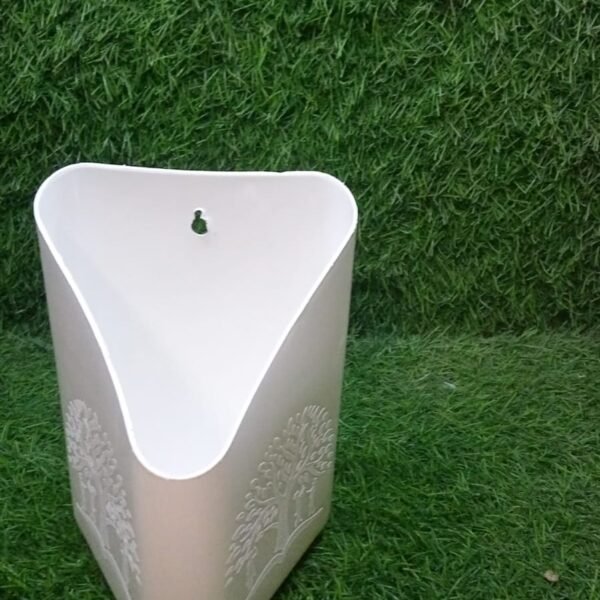 1107972e-907c-4d69-b8ff-e8b72e8858db.jpg Plastic Vertical Hanging Planter Pot, Multicolour,