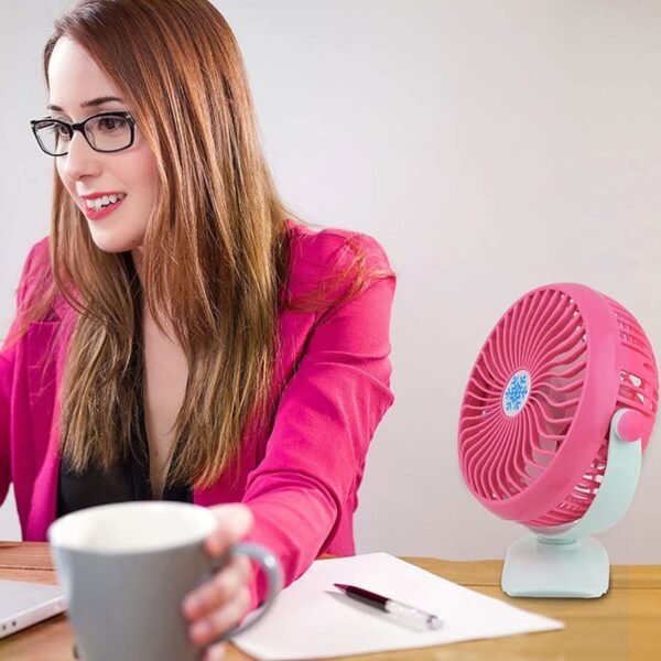 Mini USB Clip Fan – Portable Cooling Fan for Rooms (Battery Not Included)