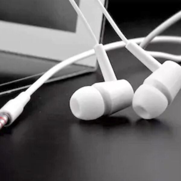 126904.jpg Headphone Isolating stereo headphones with Hands-free Control