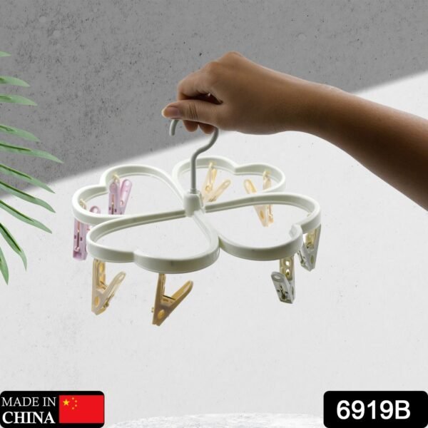 142dad22-c6b0-4a99-8d95-5e8a6ad69b0f.jpg Heart Shape Cloth Drying Rack with 8 Clips for Socks, Baby Clothes, Towels