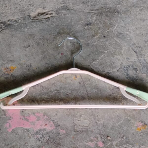 1a5cbe41-e72f-42ca-b7e1-9873e888f275.jpg PP Cloth Hanger Set of 1 with Zinc Plated Steel Hook (1 Pc)