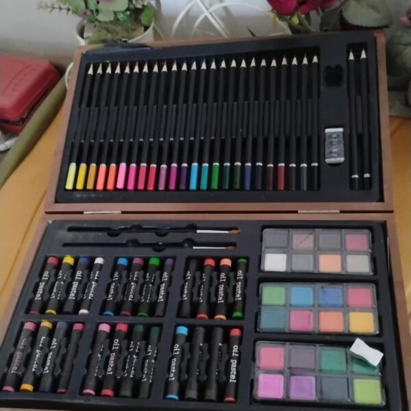 Artist Drawing & Painting Color Set ith Wooden Case (112 Pcs Approx)