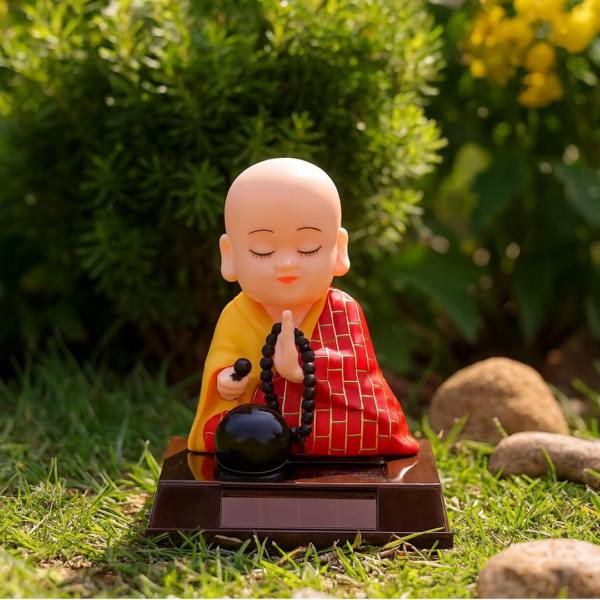 Solar Powered Sitting Buddha Statue (1 Pc / Medium)