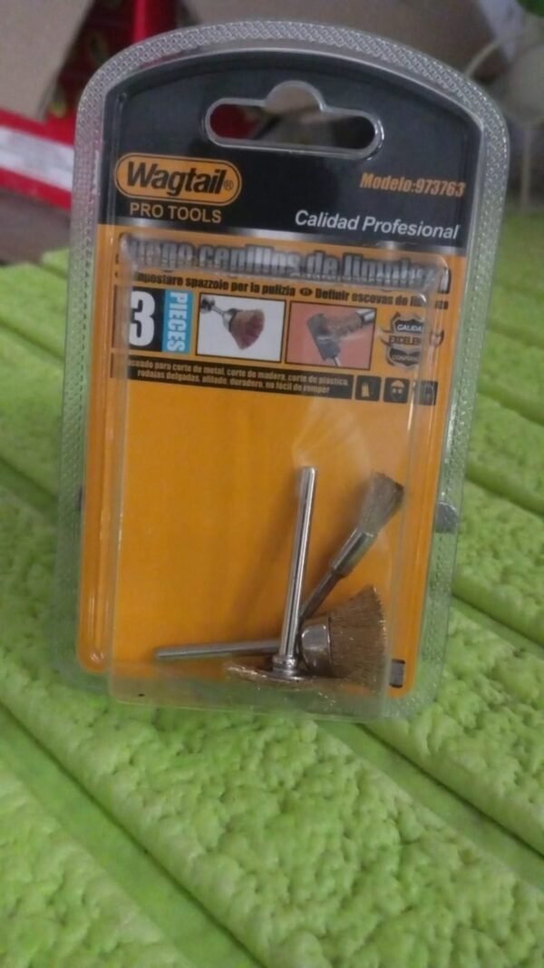 21acb73b-b07e-4bdf-84a3-58f52cc70d4c.jpg Brass Wire Wheels, 3 Pcs Brass Wire Wheels, Rust Removal Tool