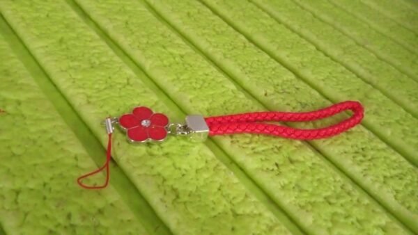 Flower Shape Metal Alloy Pendant with Braided Leather Hand Strap (1 Pc)