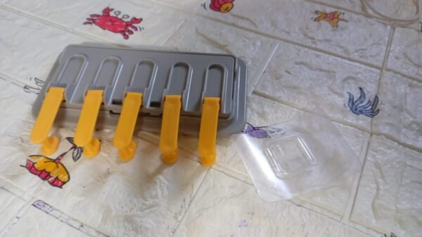 2632326d-cfdb-4e83-af2e-610c26aa7681.jpg Wall Mounted Hook Towel Hook Rack Foldable Wall Hooks Mobile Holder Stand