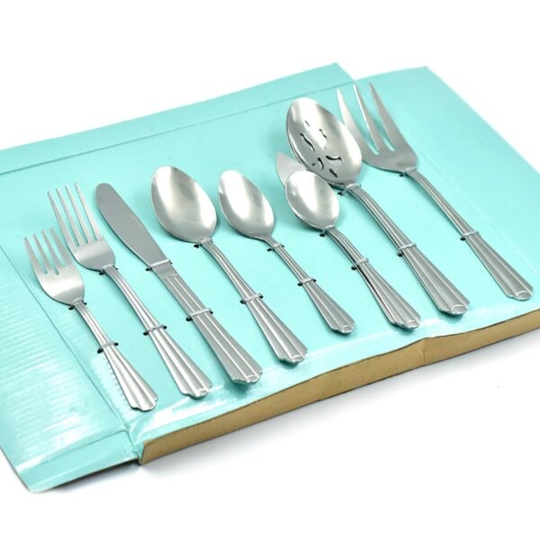 2_423bb731-94ca-42b7-b8a8-6d467eed0bc4.jpg 45Pc Stainless steel Flatware Set