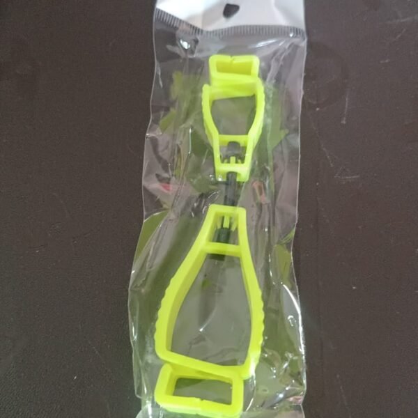 Multifunctional Glove Clip Holder (1 Pc)