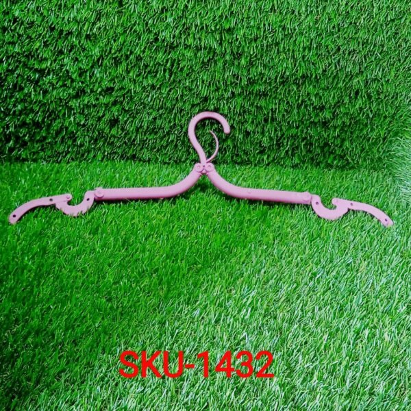 2f7aa8c1-3e25-42bc-8f3f-26f82875397f.jpg Portable & Foldable Multicolor Plastic Hangers (1pc)