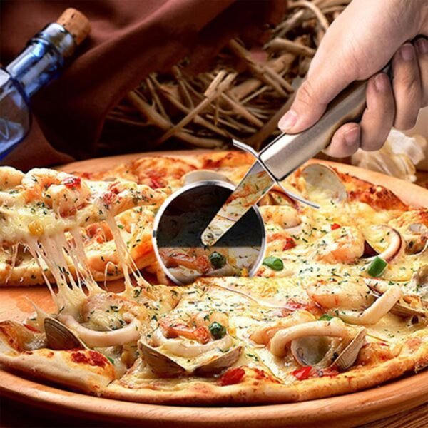 2image_0bcd123b-69ad-4da6-89ae-2ebeb67296fe.jpg Stainless Steal Pizza Cutter Pastry Cutter Sandwiches Cutter