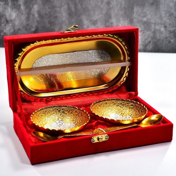 2image_6978cfc7-4f1a-4efc-adb4-5e47013fdd06.jpg Gold Silver Plated 2 Bowl 2 Spoon Tray Set