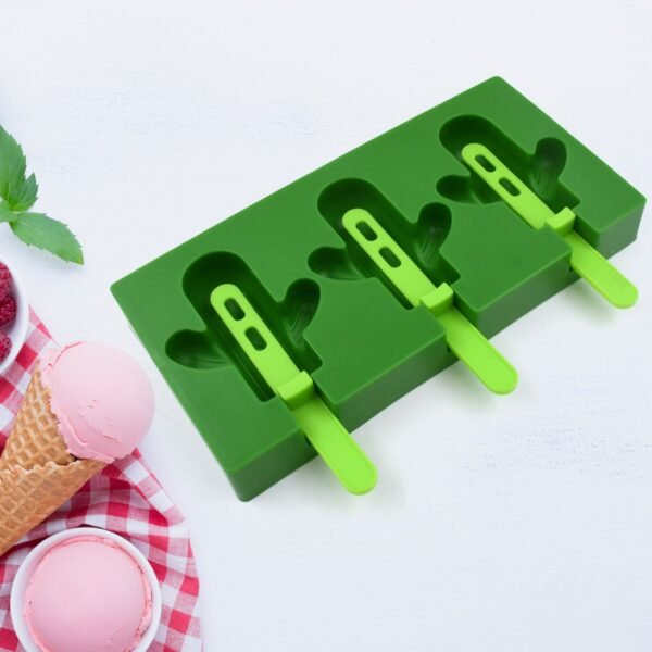 33-1.jpg Cactus Shape Ice Cream Mould Homemade Ice Molds for DIY Summer Food Kitchen Tools 1 Pc