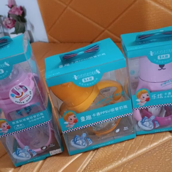 36a6895a-7b9e-4e71-8285-09b0fd1ec2e3.jpg Baby Feeding Bottle with Handles & Straw (Mix Design, Size & Color / 1 Pc)