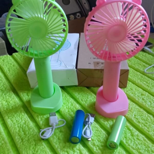 Portable Classic Hand Fan 3-Speed Table Fan for Office School Home Use