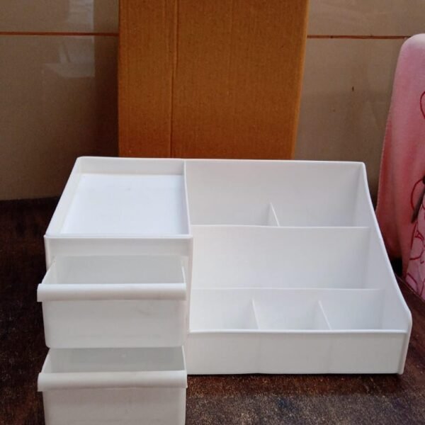 Large Capacity Desktop Cosmetic Storage Box (1 Pc / Mix Color)