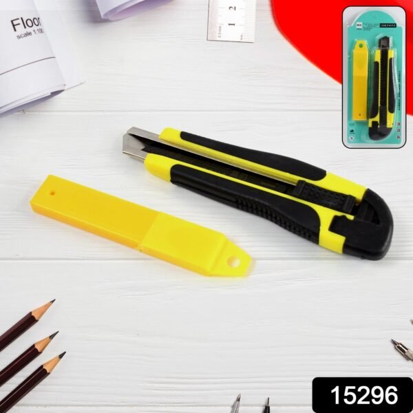 3b0def2d-2bf8-48e1-ad7c-814459ba60c3_d05e28c5-ead8-41ec-960b-756e59cbc796.jpg Cutter Knife Set 1 Replacement Blades, Cutter Knife Advanced Tool (1 Pc / Mix Color)