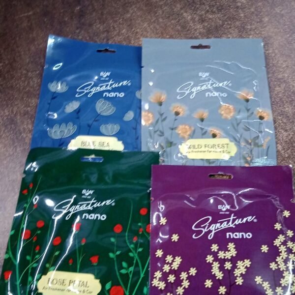 3b5cf0f3-9e44-4c13-9202-1c002a4c226b.jpg Gardenia Fragrance Hanging Air Freshener Sachet (Mix fragrance / 1 Pc / 10g)