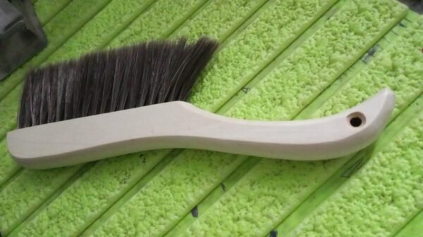 3b9f0848-d6c8-49ba-8529-0ad2a8c05b24.jpg Dust Cleaning Brush (1 Pc)