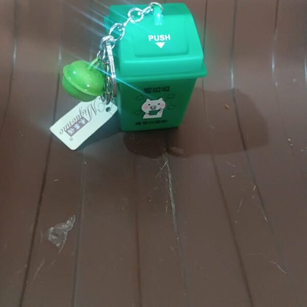Trash Can Keychain Recycle Can Keyring Novelty Keychain